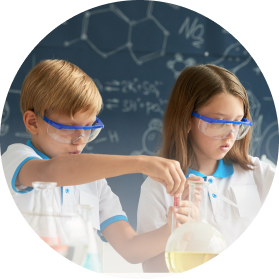 Kindergarten kids are doing an experiment